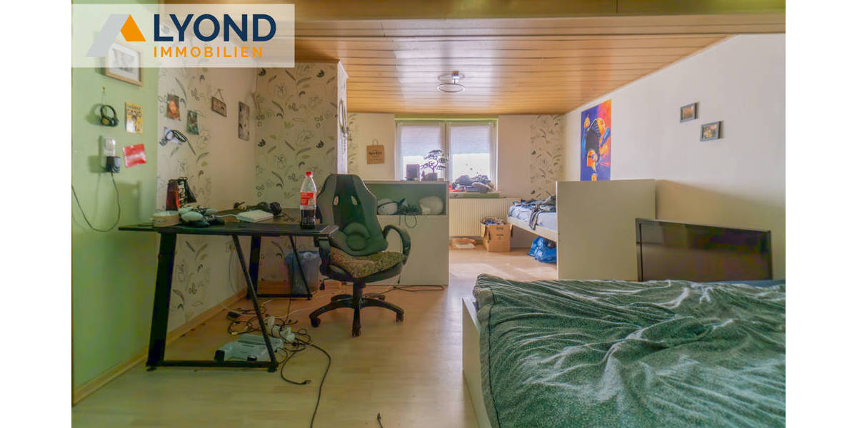 Bauernhaus, Landhaus Bad Arolsen / Schmillinghausen Schmillinghausen - 9 Zimmer, 220 m&sup2;, 159.000&euro; | Angebot:25773073