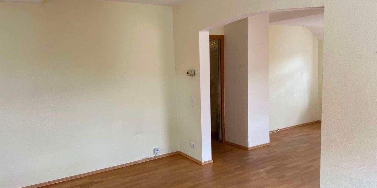 Etagenwohnung Fellbach - 2 Zimmer, 66 m&sup2;, 950&euro; | Angebot:25531234