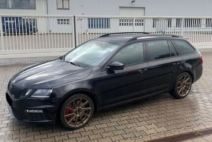 Skoda Octavia 81.000 km 21.900 &euro; Heuthen 37308