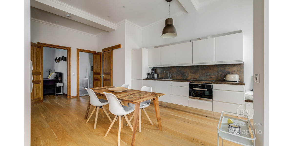LICHTDURCHFLUTETE DACHGESCHOSSWOHNUNG MIT AUFZUG UND TERRASSE IN BEGEHRTER KIEZLAGE! - Dachgeschoßwohnung Berlin Friedrichshain | Angebot:26854784