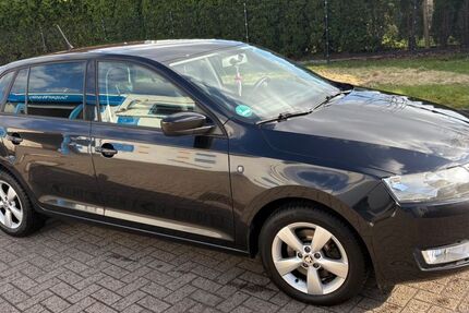 Skoda Rapid 77.900 km 8.900 &euro; Bremerhaven 27574