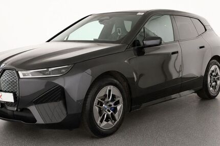 BMW iX 26.998 km 41.880 &euro; Berlin 12103