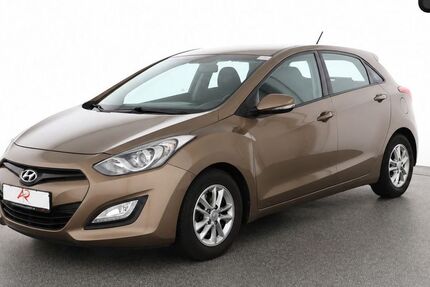 Hyundai i30 99.871 km 9.880 &euro; Berlin 12103
