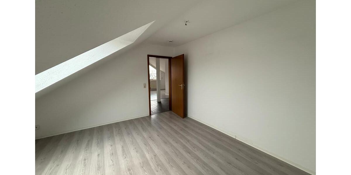 Dachgeschoßwohnung Renningen - 2 Zimmer, 44 m&sup2;, 198.000&euro; | Angebot:25989349