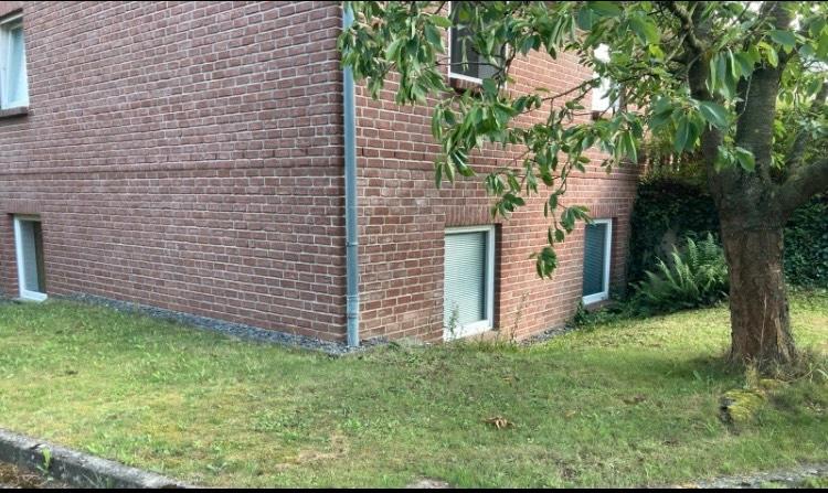 Gepflegte Büroräume im Souterrain zimmer