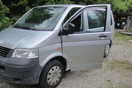 VW T5 Transporter 176.500 km 15.750 € Schäftlarn 82069