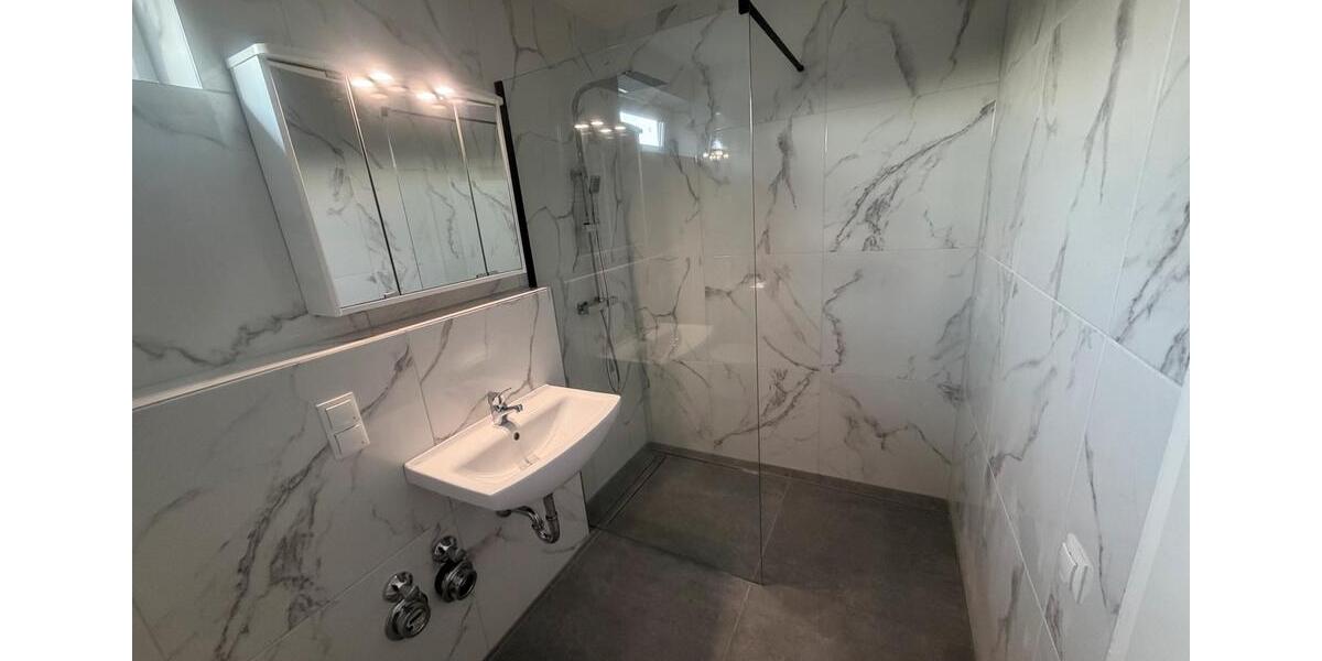 Erdgeschoßwohnung Ludwigshafen am Rhein Ludwigshafen-Oggersheim - 3 Zimmer, 96 m&sup2;, 1.290&euro; | Angebot:25989177