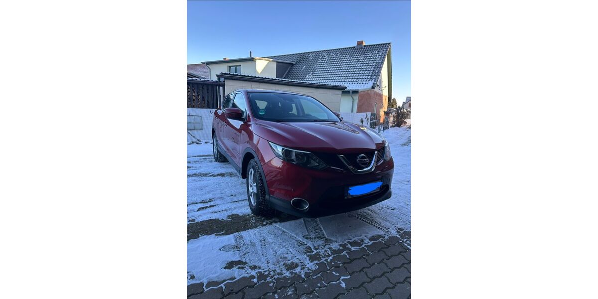 Nissan Qashqai 127.209 km 9.499 &euro; Hamburg 21035