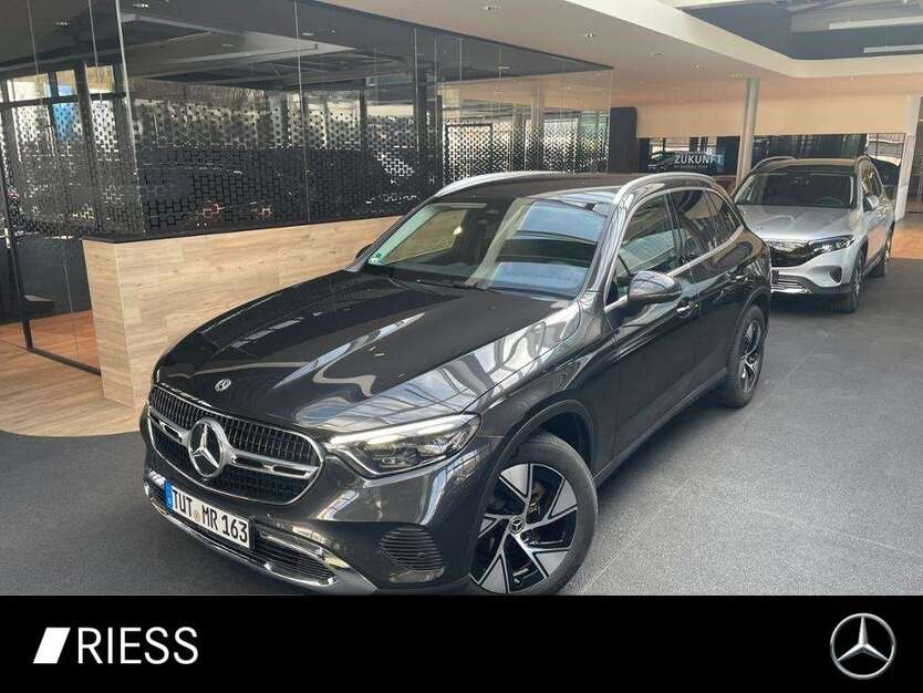 Mercedes-Benz GLC 200 9.000 km 47.850 € Tuttlingen 78532