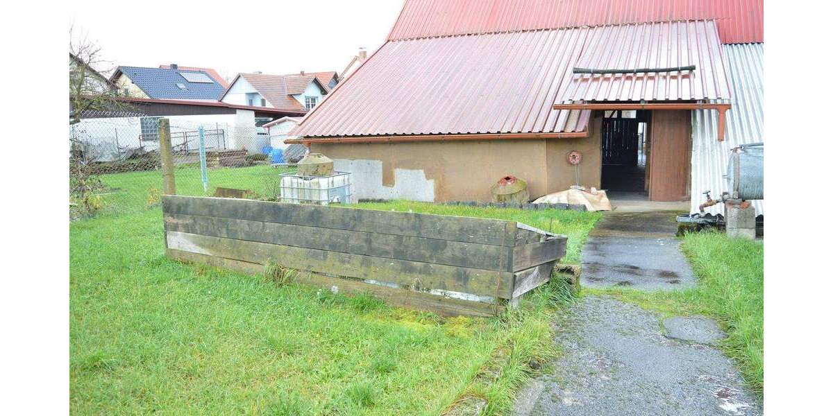 Einfamilienhaus Römhild Milz - 8 Zimmer, 150 m&sup2;, 72.000&euro; | Angebot:25668474