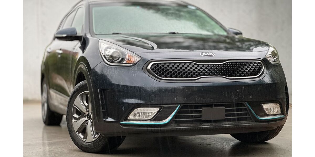 Kia Niro 139.087 km 11.499 &euro; Potsdam 14482