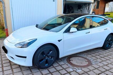 Tesla Model 3 69.000 km 25.900 &euro; Gunzenhausen 91710