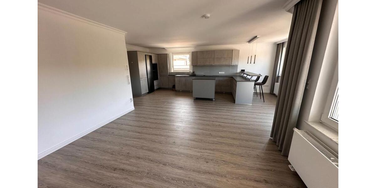 Etagenwohnung Ennepetal - 4 Zimmer, 121 m&sup2;, 1.200&euro; | Angebot:26383004
