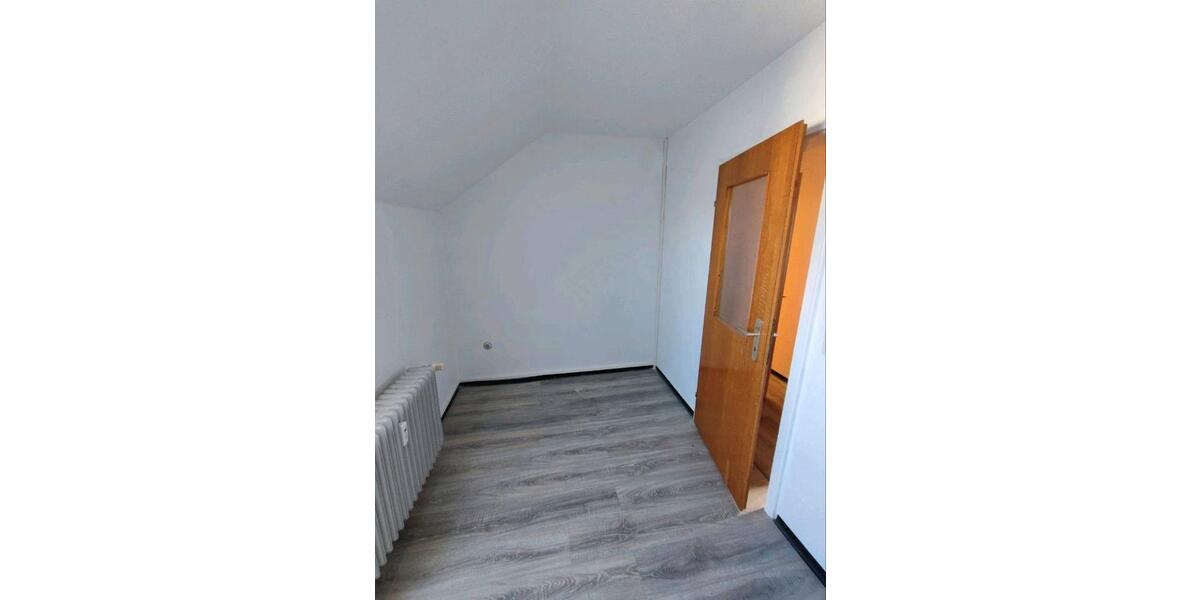 Dachgeschoßwohnung Giengen an der Brenz - 1 Zimmer, 35 m&sup2;, 76.000&euro; | Angebot:26446262