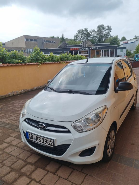 i10