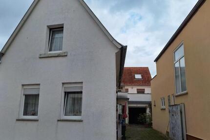 Haus Haßloch - 11 Zimmer, 321 m&sup2;, 478.000&euro; | Angebot:26481621