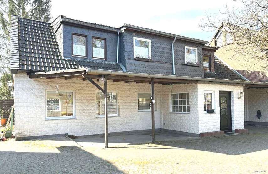Haus zum Kaufen in Hilden 568.000 € 149 m²