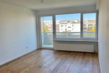 Wohnung Rosenheim Innenstadt - 3 Zimmer, 77 m&sup2;, 1.300&euro; | Angebot:27426964