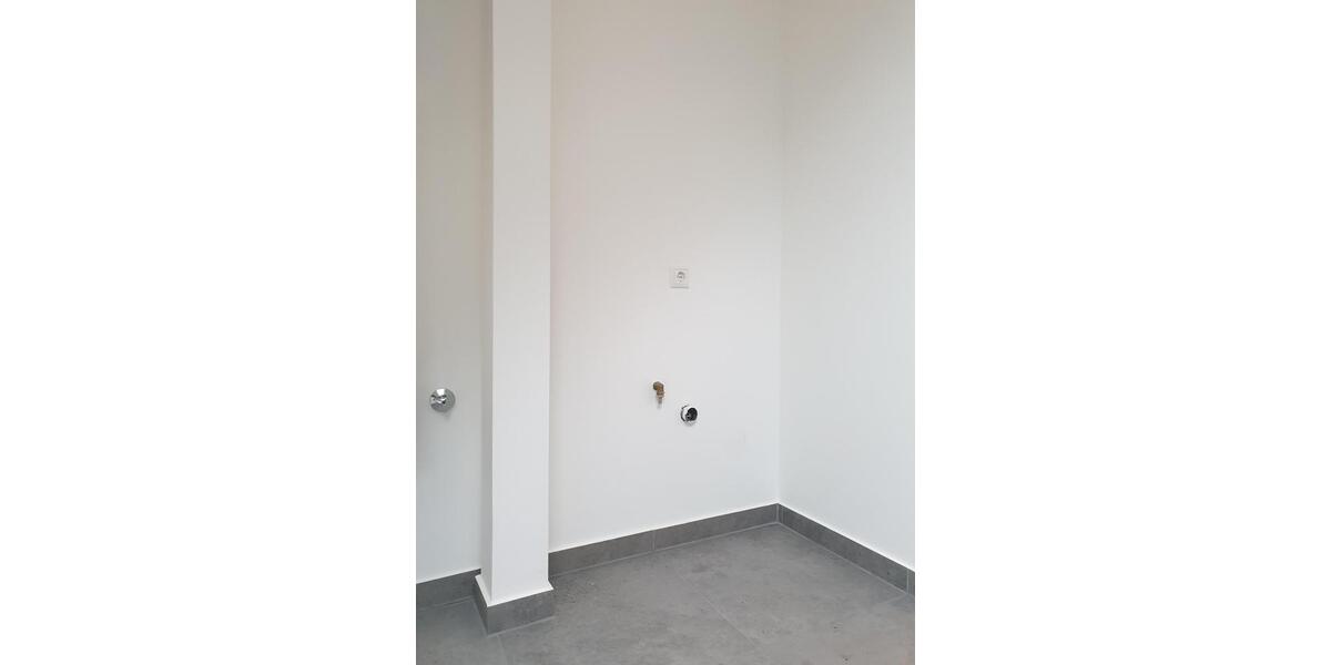 Dachgeschoßwohnung Frankfurt am Main Unterliederbach - 3.5 Zimmer, 74 m&sup2;, 1.240&euro; | Angebot:26611209