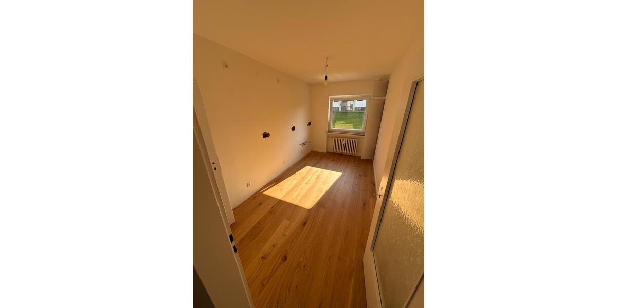 Hochparterre Höxter - 2 Zimmer, 80 m&sup2;, 660&euro; | Angebot:25149990