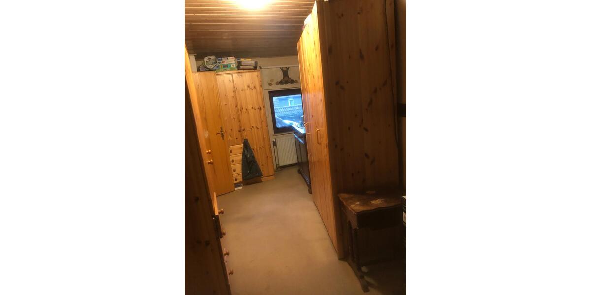 Bauernhaus, Landhaus Butzbach - 6 Zimmer, 125 m&sup2;, 199.000&euro; | Angebot:26041747