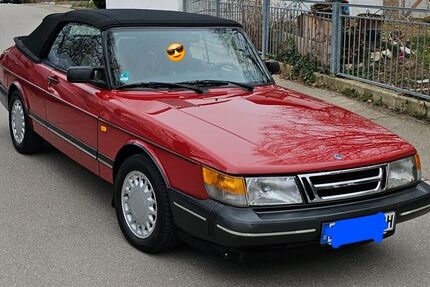 Saab 900