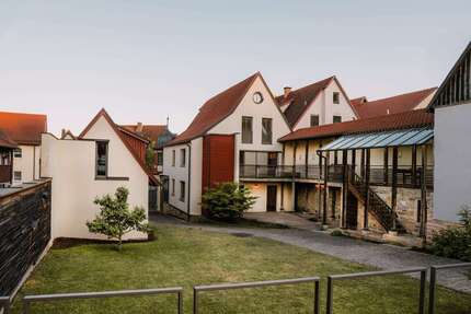Haus zum Kaufen in Bad Neustadt 697.000 € 240 m²