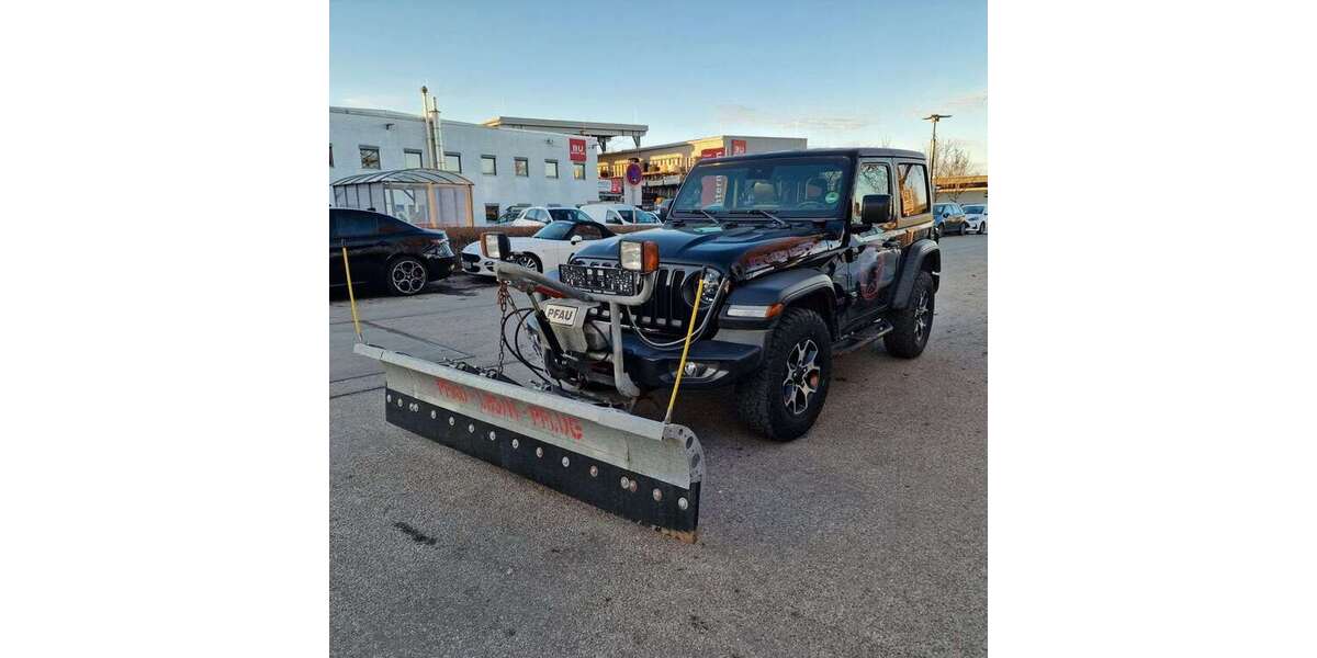 Jeep Wrangler 57.350 km 39.990 &euro; München 81827