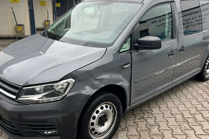 VW Caddy Maxi 89.287 km 10.990 &euro; Fürth 90765
