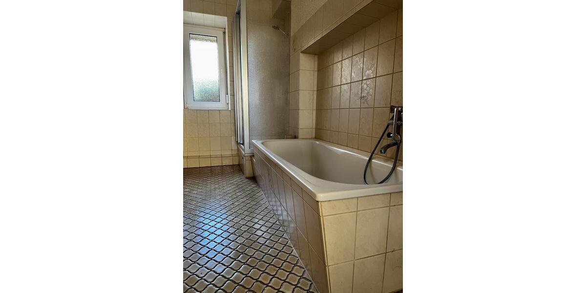 Einfamilienhaus Leisnig - 5 Zimmer, 120 m&sup2;, 140.000&euro; | Angebot:25852472