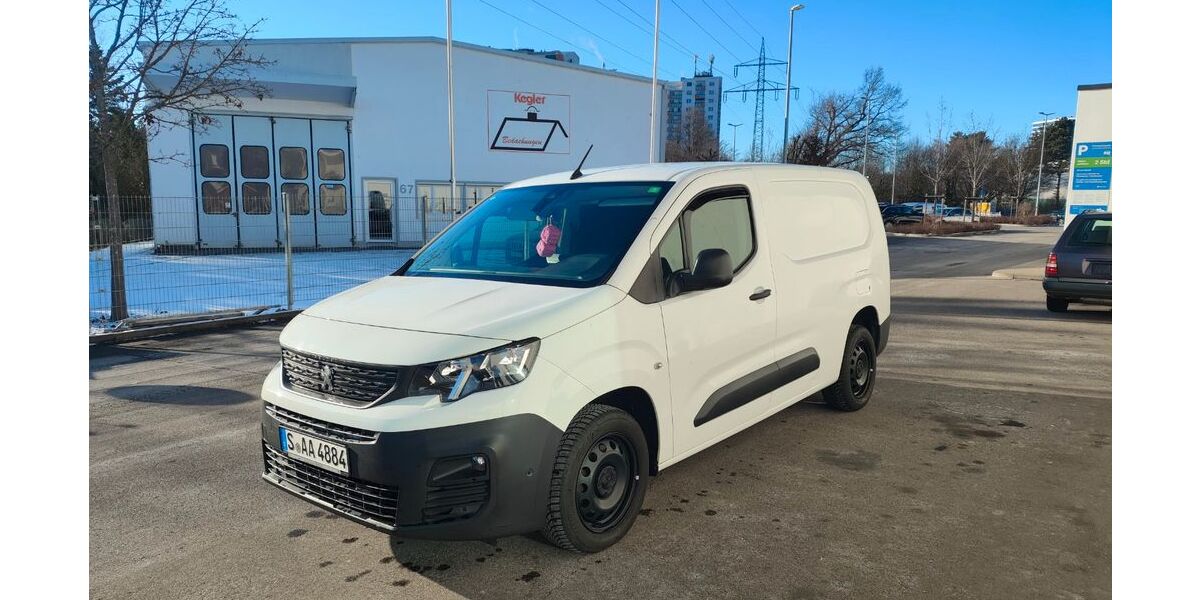 Peugeot Partner 123.891 km 12.900 &euro; Stuttgart 70569