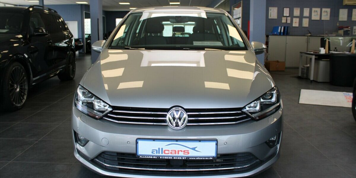 VW Golf Sportsvan 2.0 TDI DSG Highline 94.140 km 17.480 € Euskirchen 53881