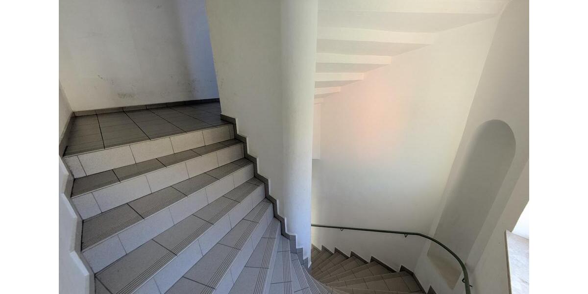 Dachgeschoßwohnung Zwickau - 3 Zimmer, 78 m&sup2;, 595&euro; | Angebot:26404437