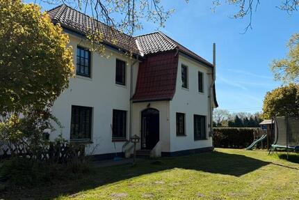 Haus Bönningstedt - 5 Zimmer, 152 m&sup2;, 2.400&euro; | Angebot:26665825