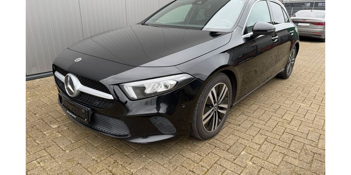 Mercedes-Benz A 200 141.000 km 18.990 &euro; Radbruch 21449