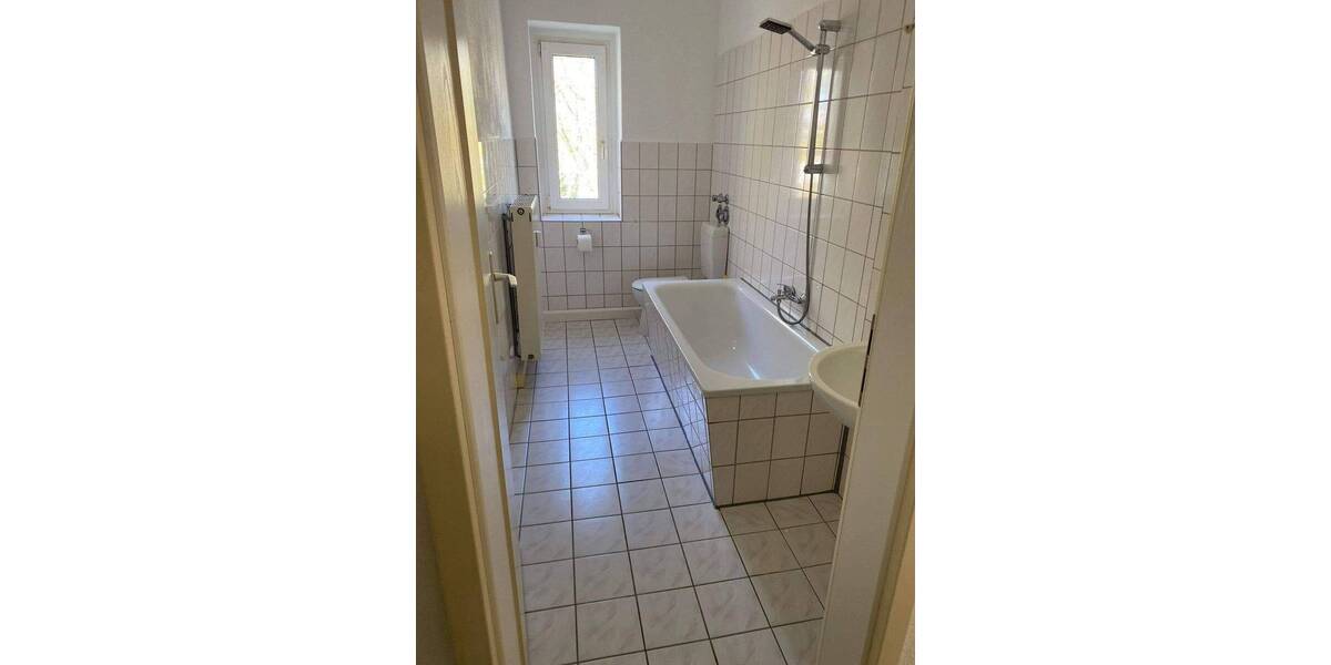 Etagenwohnung Plauen Ostvorstadt - 2 Zimmer, 44 m&sup2;, 250&euro; | Angebot:26920071