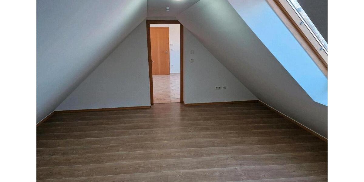 Etagenwohnung Moosburg an der Isar - 4 Zimmer, 95 m&sup2;, 395.000&euro; | Angebot:27077568