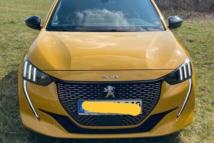 Peugeot 208 27.000 km 21.500 &euro; Pliening 85652