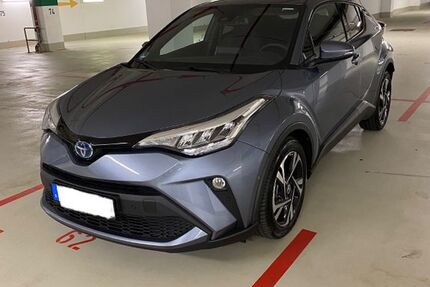 Toyota C-HR 17.700 km 22.800 € Berlin 13158