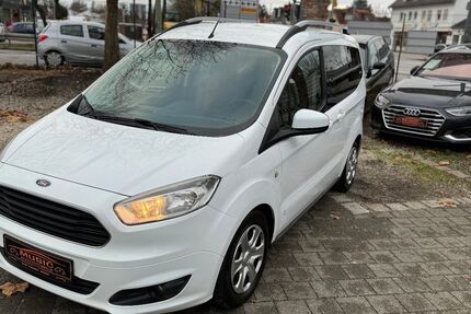 Ford Tourneo Courier 162.361 km 8.450 € München 81243