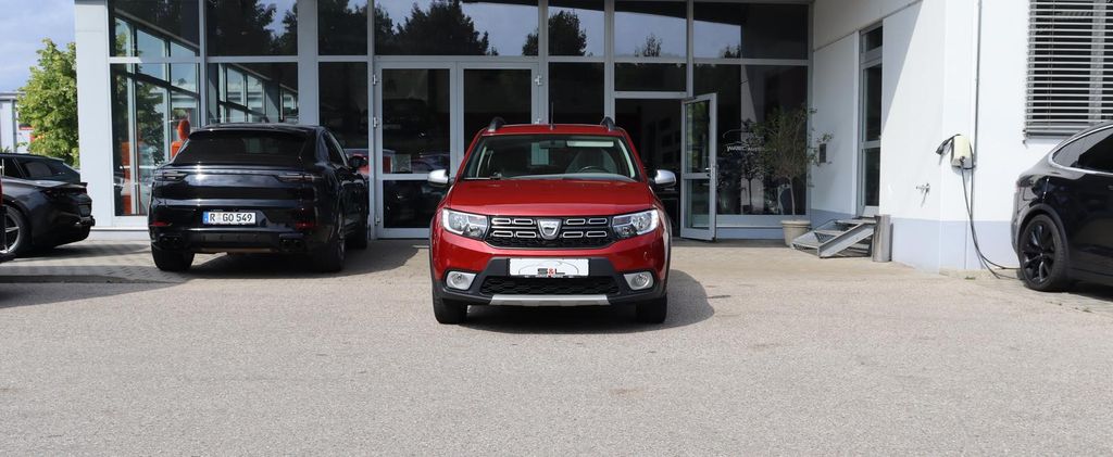 Dacia Sandero 104.461 km 10.900 &euro; Pentling bei Regensburg 93080