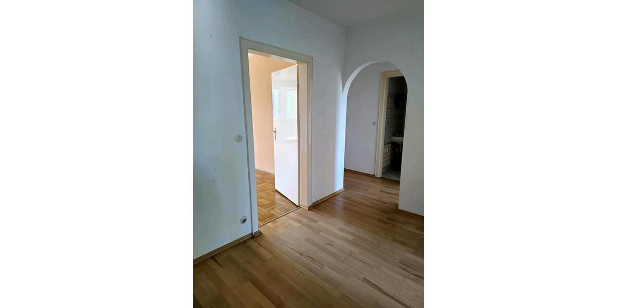 Etagenwohnung Erlangen Am Anger - 3 Zimmer, 81 m&sup2;, 350.000&euro; | Angebot:26415835