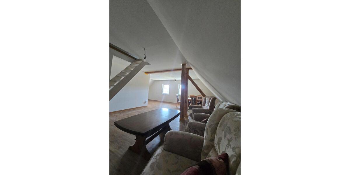 Etagenwohnung Wehingen - 4 Zimmer, 140 m&sup2;, 1.250&euro; | Angebot:26133452