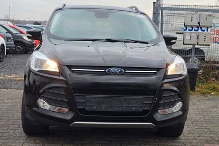 Ford Kuga 117.500 km 10.799 &euro; Dietzenbach 63128