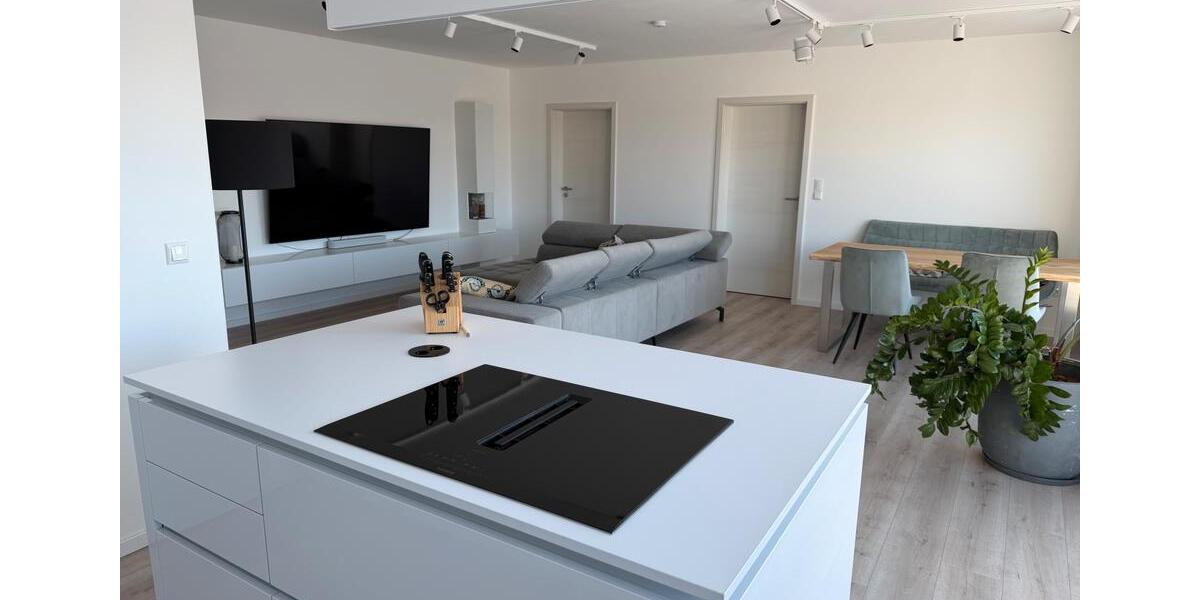 Penthouse Wohnung in Wernberg zu vermieten EBK 30m2 Balkon 3 zimmer