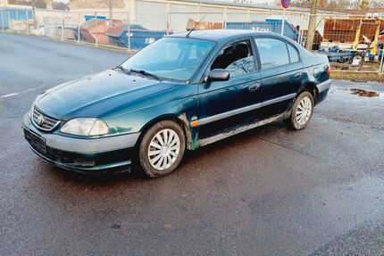 Toyota Avensis 169.878 km 1.200 &euro; Berlin 13629