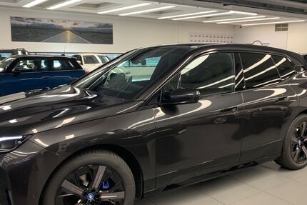 BMW iX 14.936 km 45.990 &euro; Unterschleißheim 85716