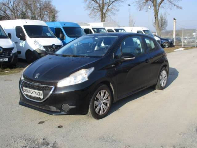 Peugeot 208 86.412 km 4.890 &euro; Fürstenwalde/Spree 15517
