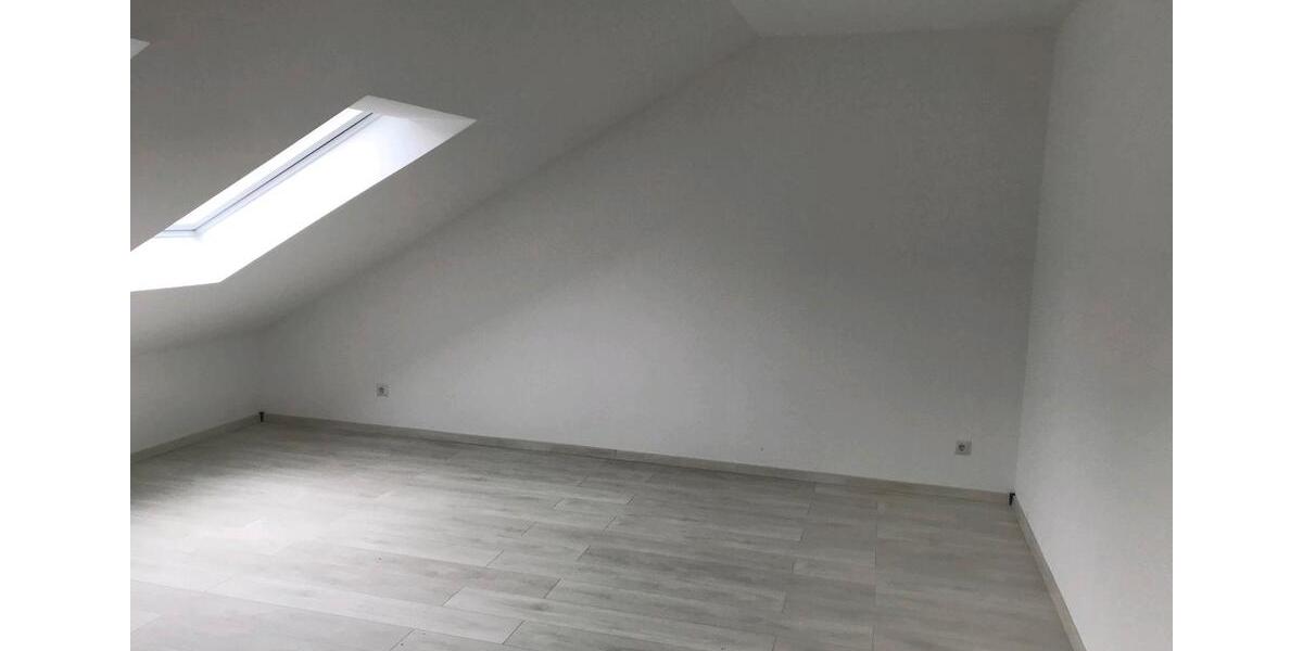 Doppelhaushälfte Nieder-Olm Olm - 5.5 Zimmer, 193 m&sup2;, 3.050&euro; | Angebot:25103577