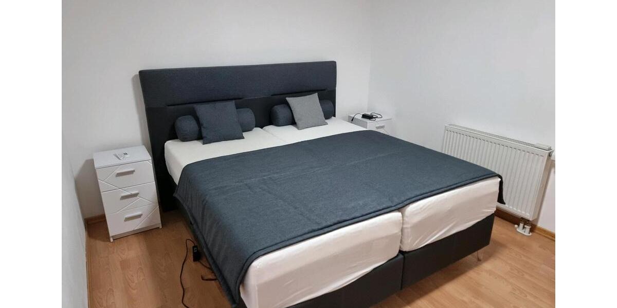 Doppelhaushälfte Straubing - 5 Zimmer, 128 m&sup2;, 1.280&euro; | Angebot:25442074
